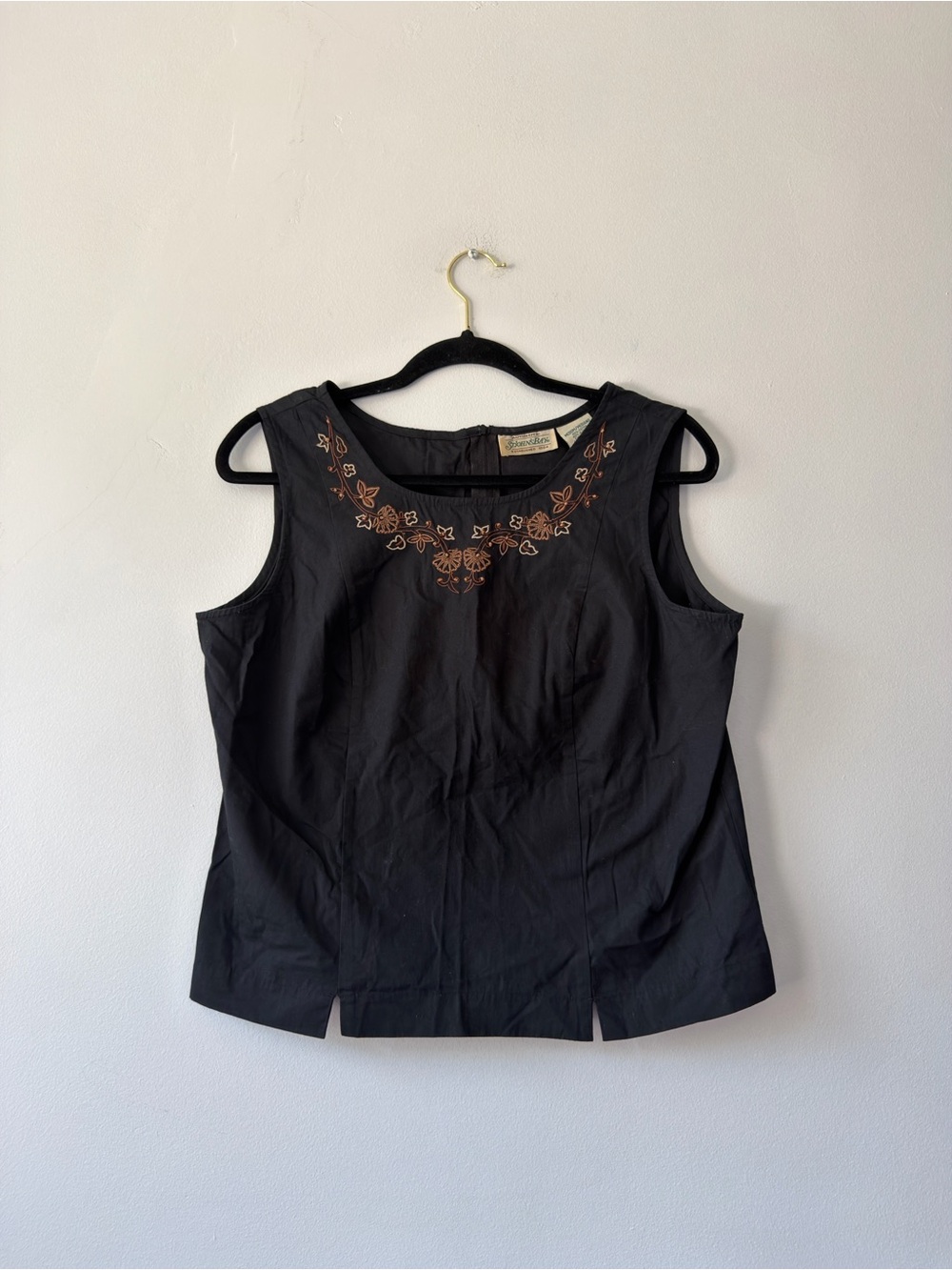 St. John's Bay Black Sleeveless Tank with Floral Embroidery 100% cotton Medium